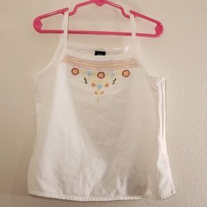 Gap White Tank Top w/Embroidery